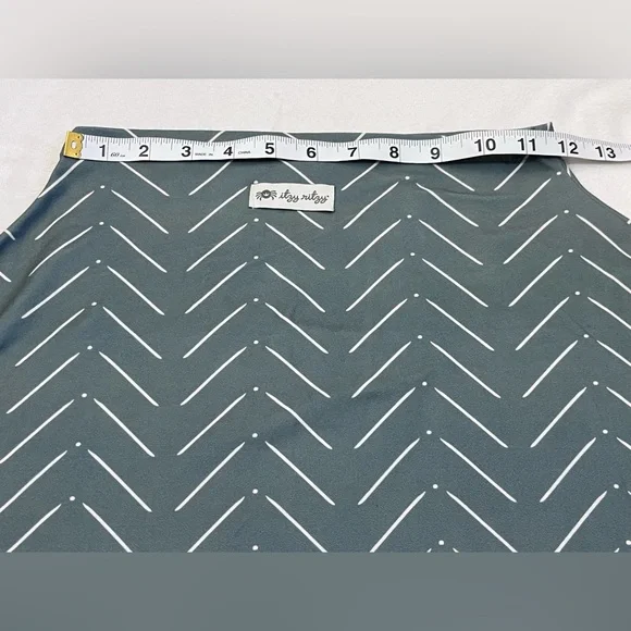 Itzy Ritzy Mom Boss 4-in-1 Carseat, Shopping Cart, or Breastfeeding Cover, Scarf - Picture 10 of 16